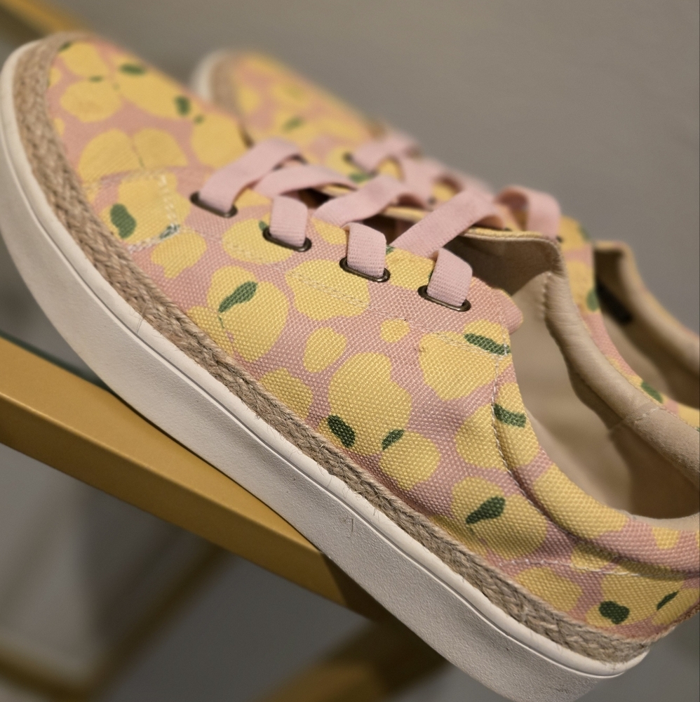 Spenco Floral Canvas Sneakers